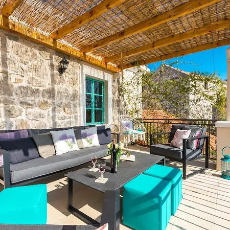 Villa Rustic Stone Begovi Dvori- 15 Minutes To